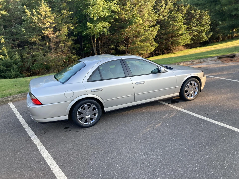 2003 Lincoln LS - Image 11 of 31