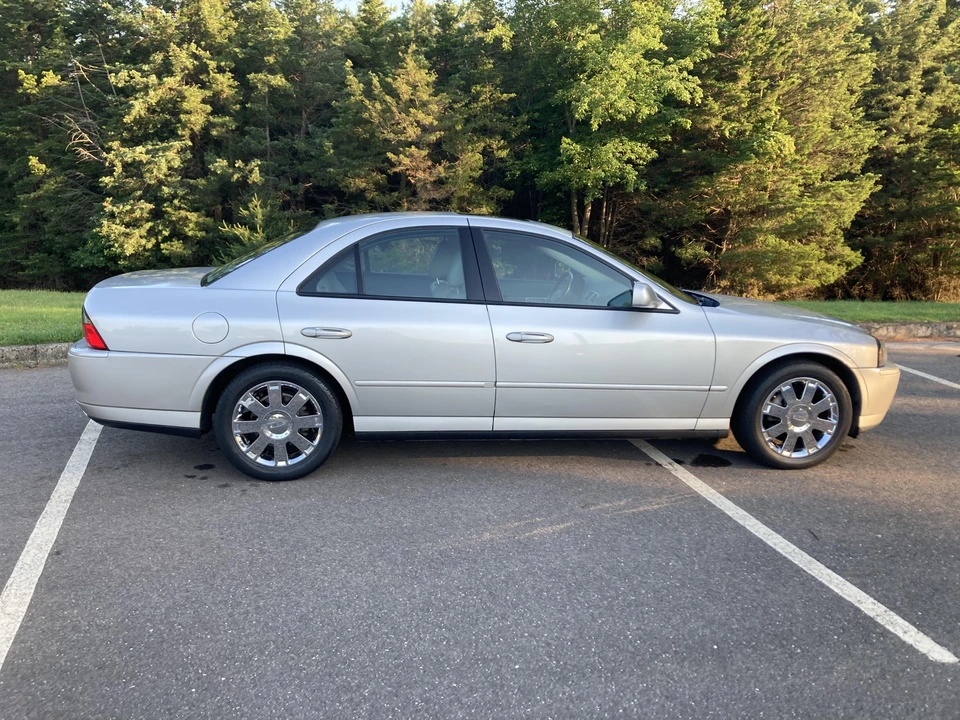 2003 Lincoln LS - Image 12 of 31