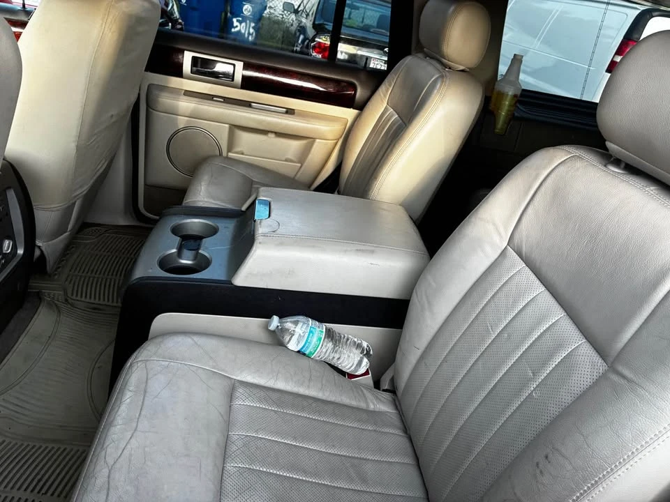 2003 Lincoln Navigator 2nd Gen - Image 3 of 7