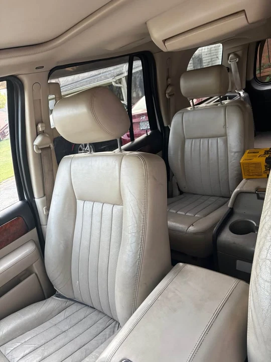 2003 Lincoln Navigator 2nd Gen - Image 3 of 5