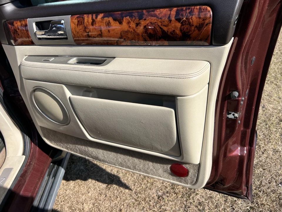 2003 Lincoln Navigator 2nd Gen - Image 16 of 20