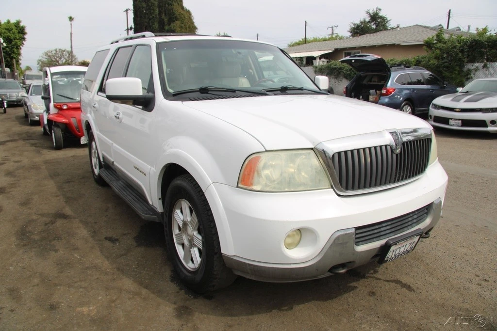2003 Lincoln Navigator 2nd Gen - Image 10 of 21