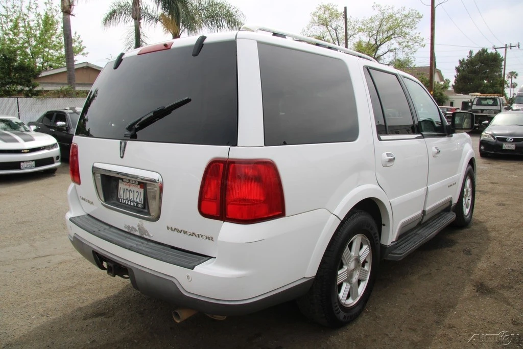 2003 Lincoln Navigator 2nd Gen - Image 7 of 21