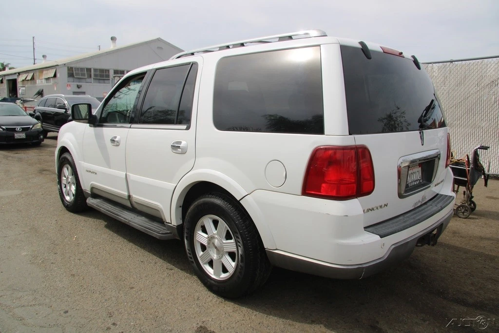 2003 Lincoln Navigator 2nd Gen - Image 5 of 21