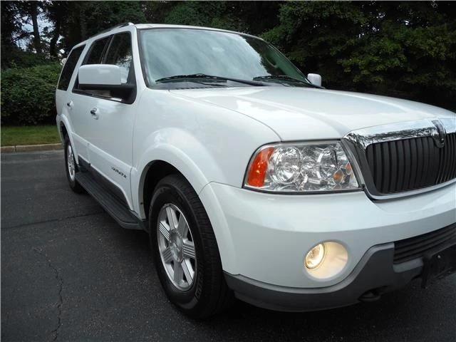 2003 Lincoln Navigator 2nd Gen - Image 12 of 12