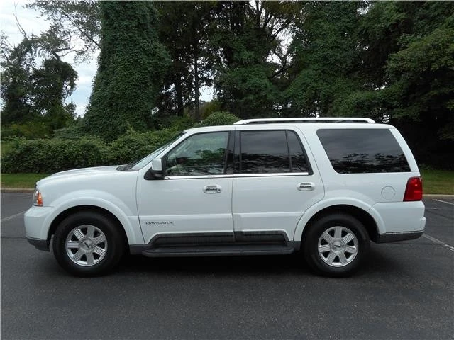 2003 Lincoln Navigator 2nd Gen - Image 8 of 12