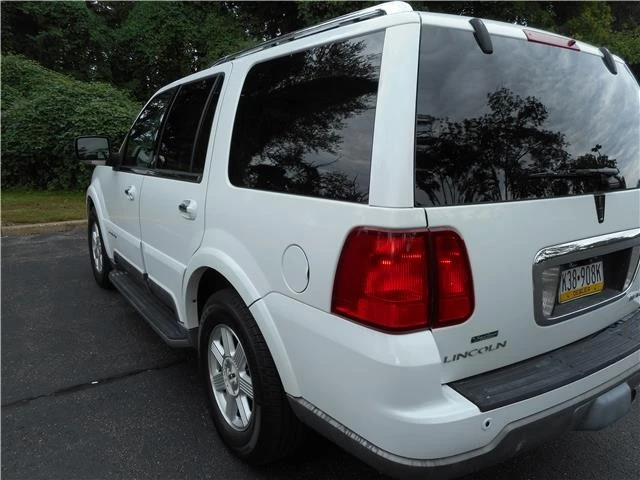 2003 Lincoln Navigator 2nd Gen - Image 6 of 12