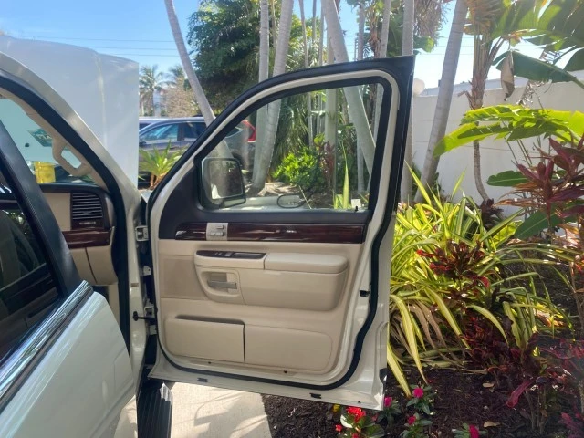 2003 Lincoln Aviator 1st Gen - Image 12 of 21