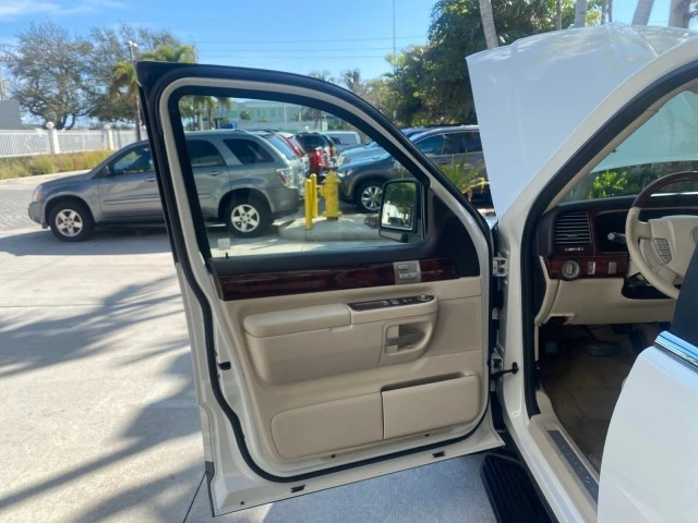 2003 Lincoln Aviator 1st Gen - Image 10 of 21