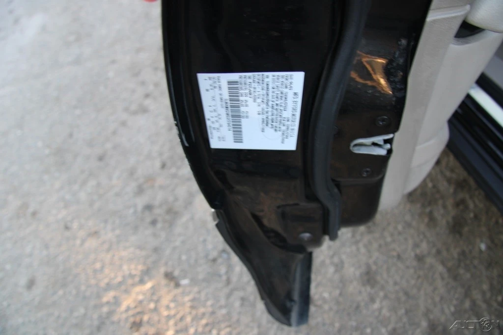 2003 Lincoln Town Car - Image 11 of 21