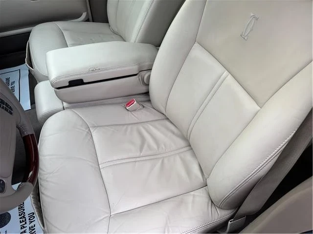 2003 Lincoln Town Car - Image 11 of 21