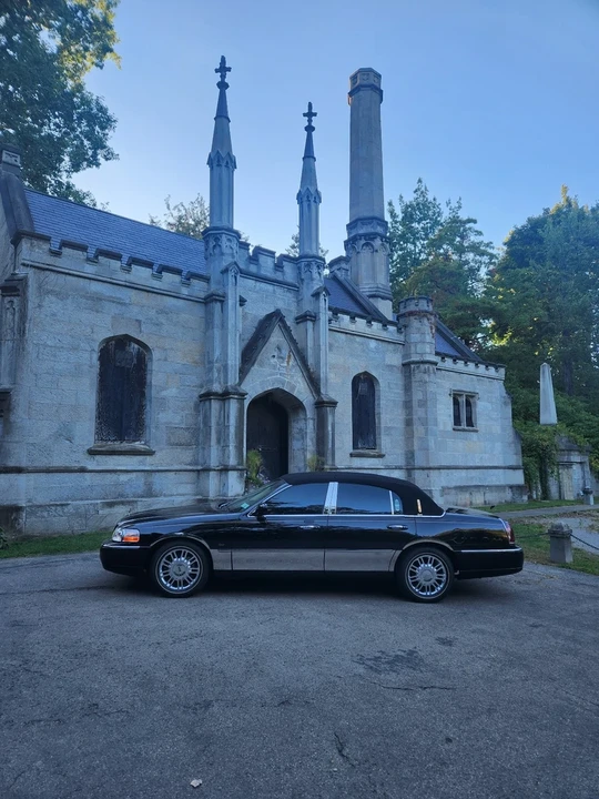2003 Lincoln Town Car - Image 5 of 21