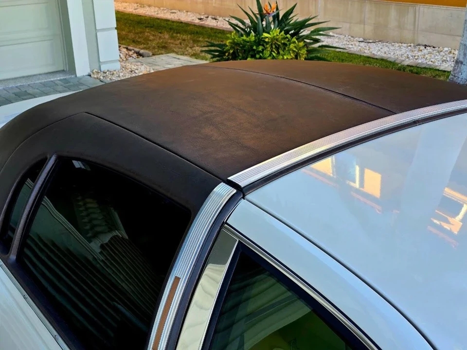 2003 Lincoln Town Car - Image 11 of 21
