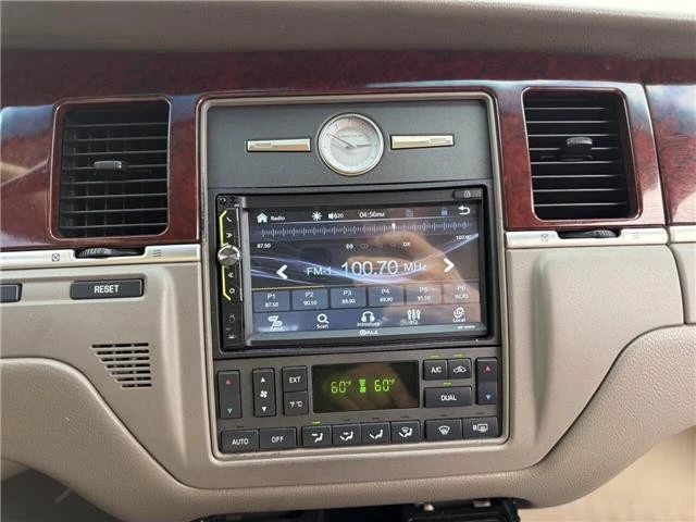 2003 Lincoln Town Car - Image 20 of 21