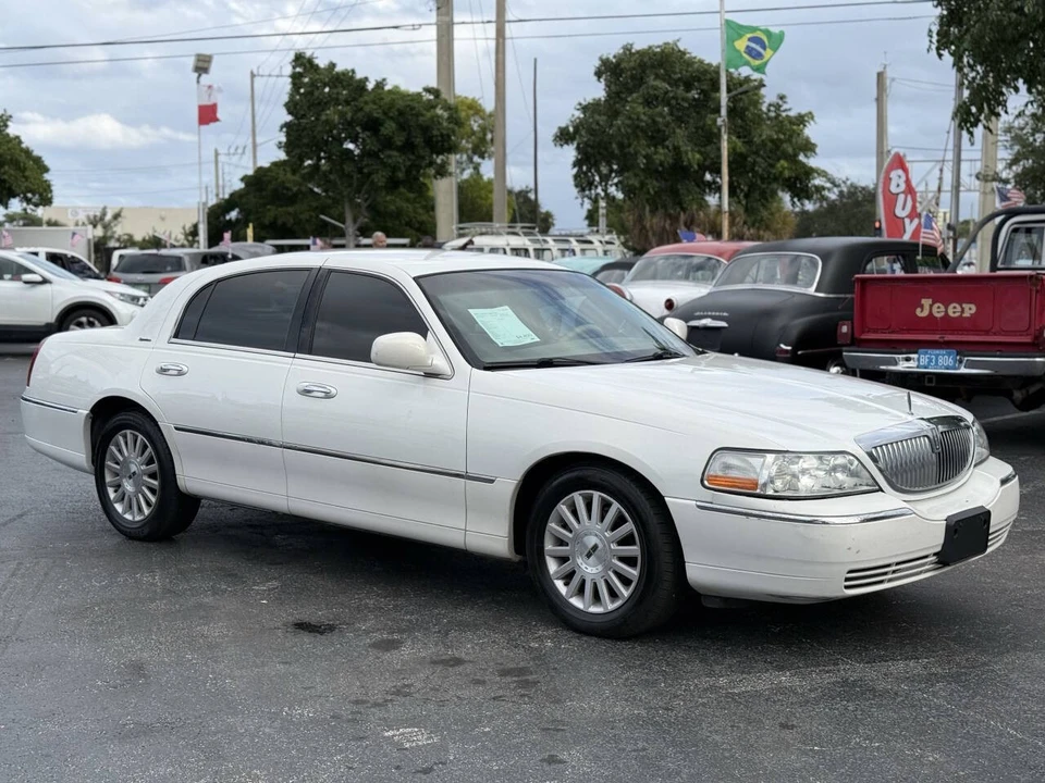 2003 Lincoln Town Car - Image 12 of 12
