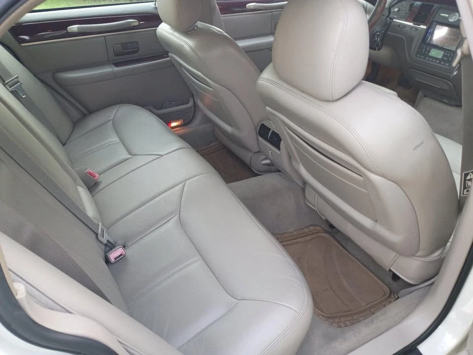 2003 Lincoln Continental - Image 7 of 10