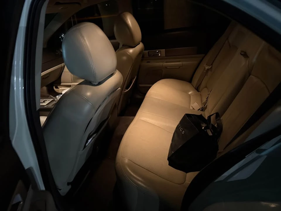 2003 Lincoln LS - Image 11 of 12