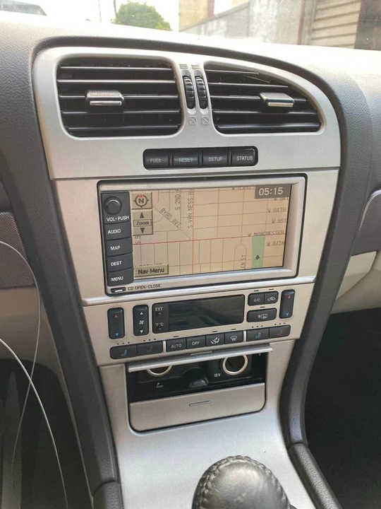 2003 Lincoln LS - Image 11 of 13