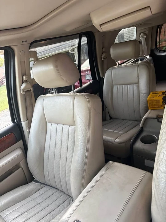 2003 Lincoln Navigator 2nd Gen - Image 3 of 5