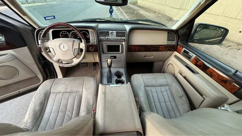 2003 Lincoln Navigator 2nd Gen - Image 8 of 9
