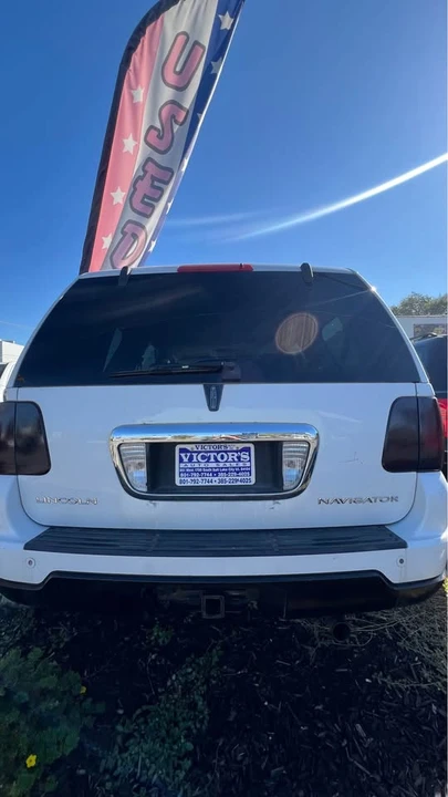 2003 Lincoln Navigator 2nd Gen - Image 11 of 12