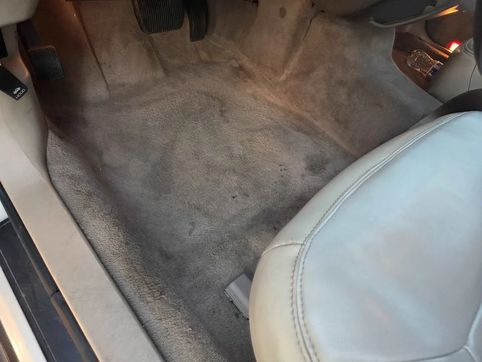 2003 Lincoln Town Car - Image 10 of 14