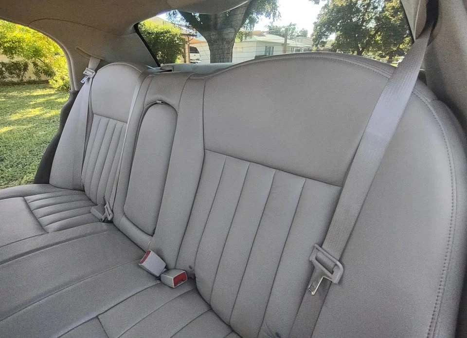 2003 Lincoln Town Car - Image 13 of 20