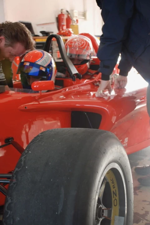 2003 Lola - Image 24 of 28