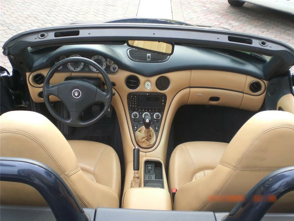 2003 Maserati Spyder - Image 2 of 3