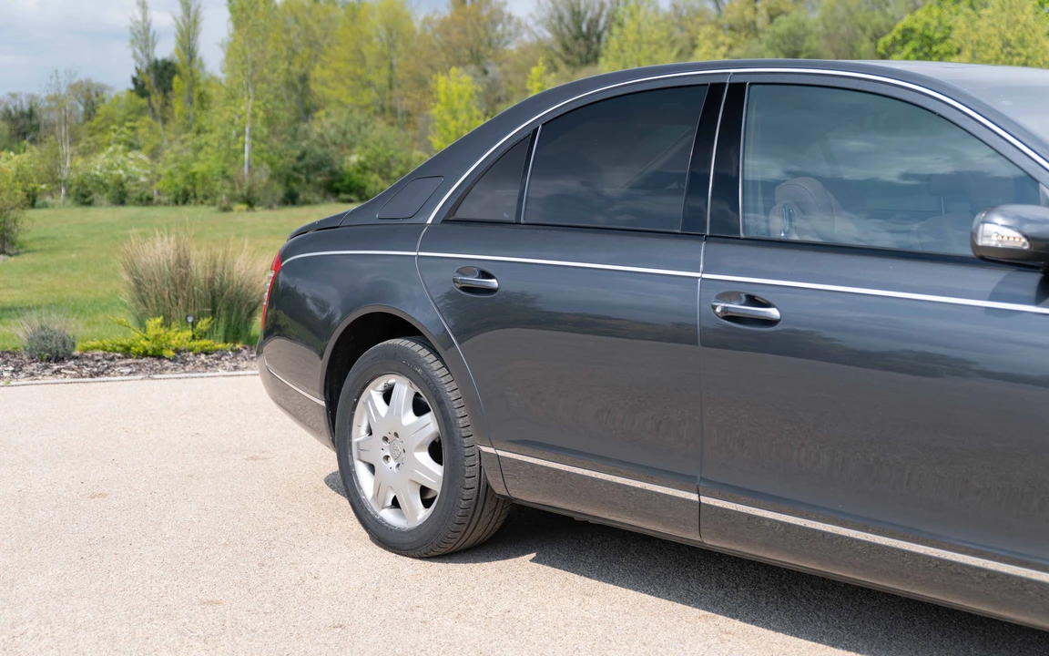2003 Maybach 57 - Image 30 of 31