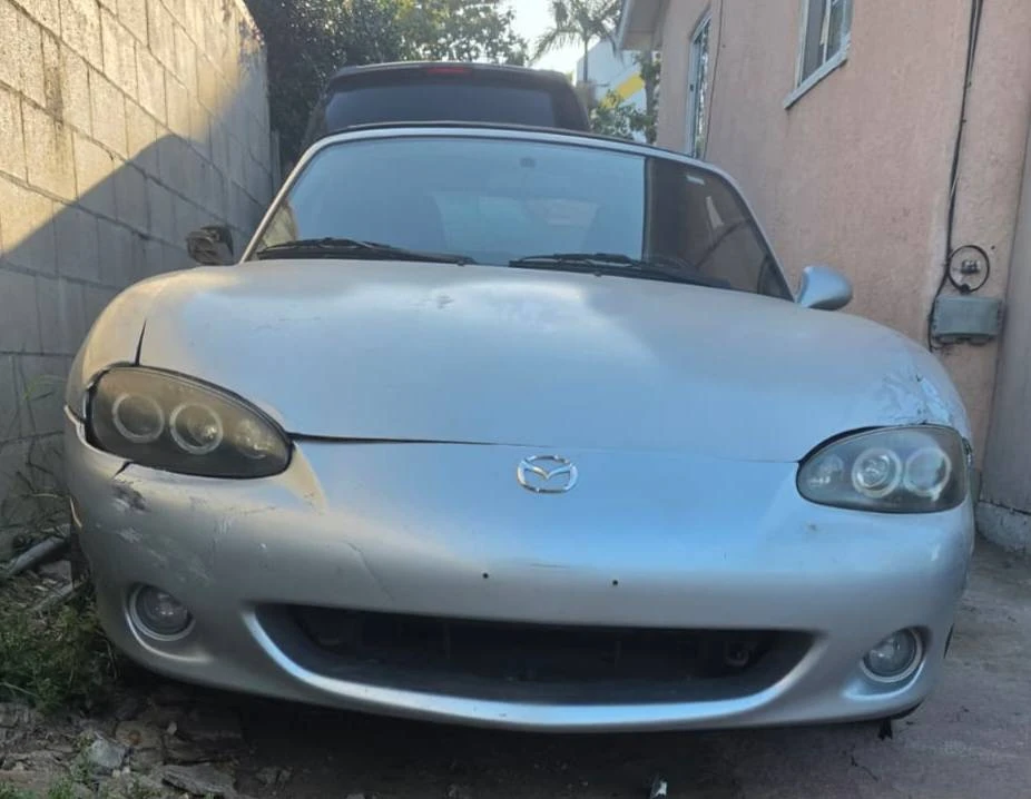 2003 Mazda NB MX-5 Miata - Image 2 of 17