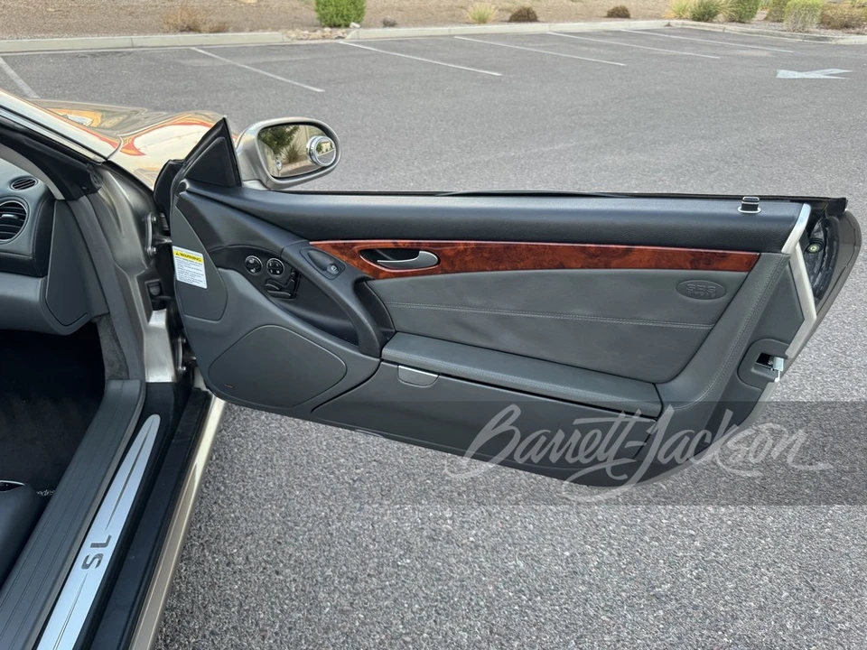 2003 Mercedes-Benz R230 SL-Class - Image 8 of 19