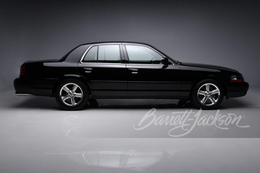 2003 Mercury Marauder - Image 12 of 25