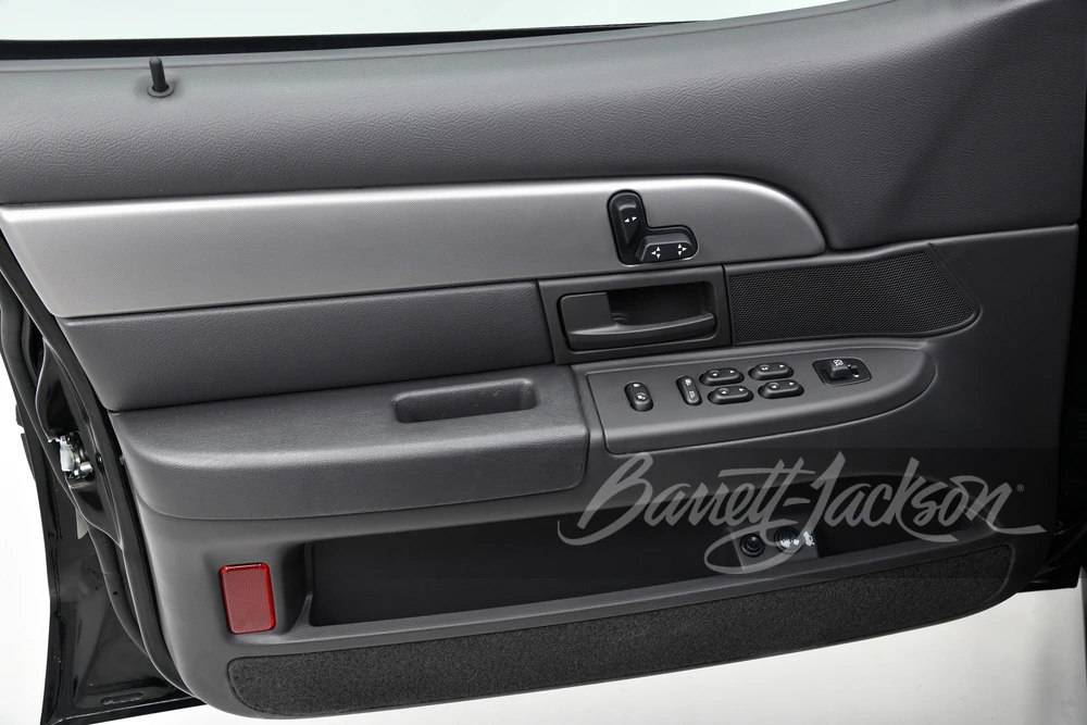 2003 Mercury Marauder - Image 14 of 25