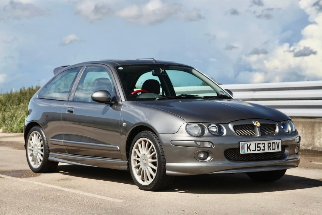 2003 MG - Image 3 of 30