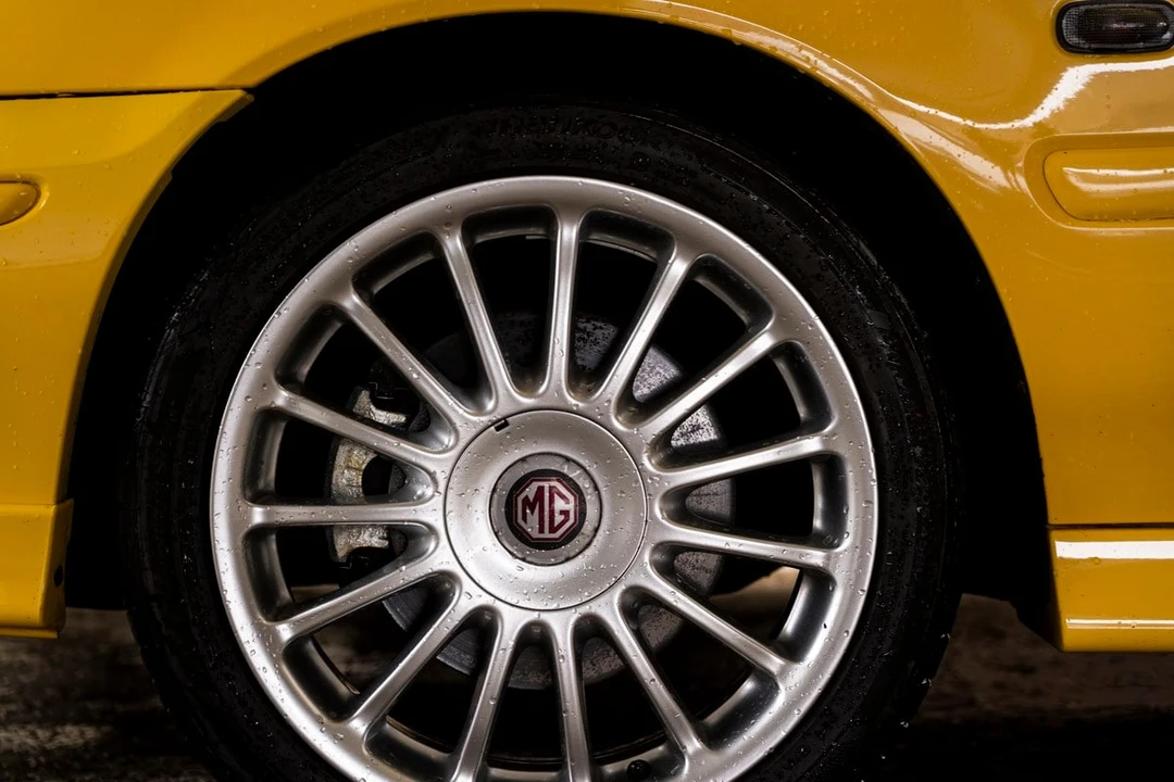 2003 MG - Image 12 of 30