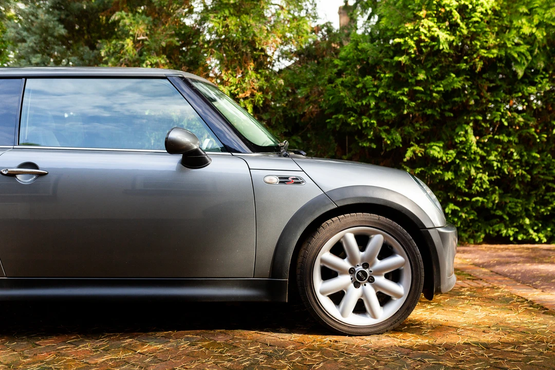 2003 Mini Mini Cooper S 1st Gen - Image 25 of 31
