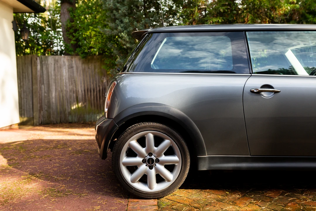 2003 Mini Mini Cooper S 1st Gen - Image 27 of 31