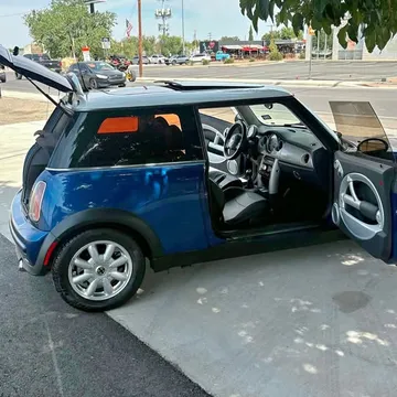 2003 MINI Cooper Hatchback 2D