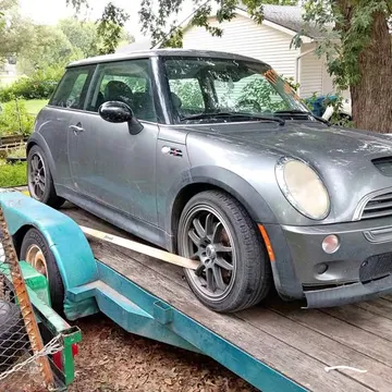 2003 MINI Cooper S Hatchback 2D