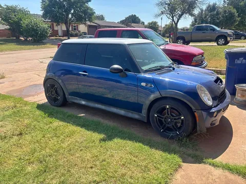 2003 MINI Cooper S Hatchback 2D