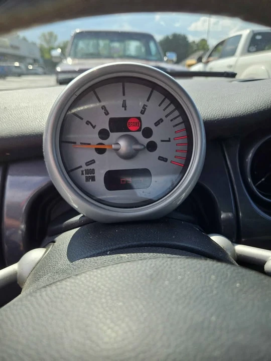 2003 Mini Mini Cooper S 1st Gen - Image 11 of 13