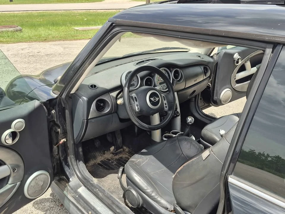 2003 Mini Mini Cooper S 1st Gen - Image 8 of 12