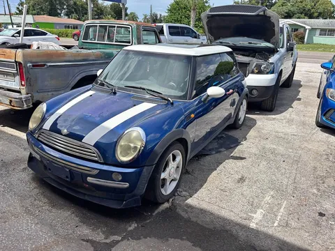 2003 MINI Cooper S Hatchback 2D