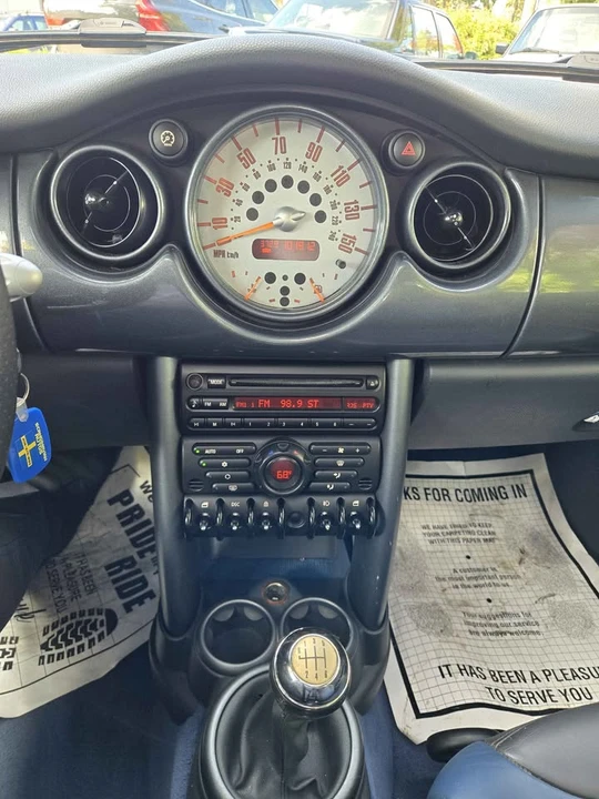2003 Mini Mini Cooper S 1st Gen - Image 7 of 12