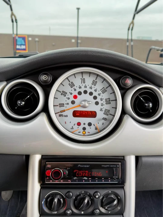 2003 Mini Mini 1st Gen - Image 11 of 11