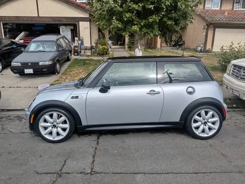 2003 MINI Cooper Hatchback 2D