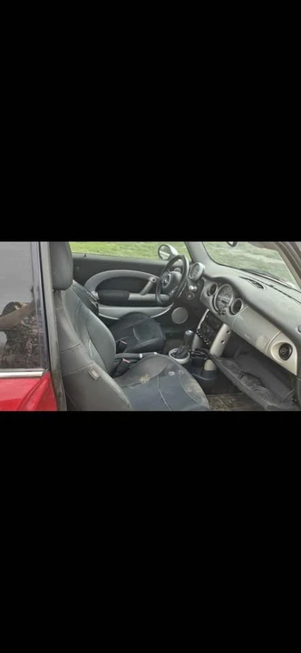 2003 Mini Mini Cooper S 1st Gen - Image 5 of 9
