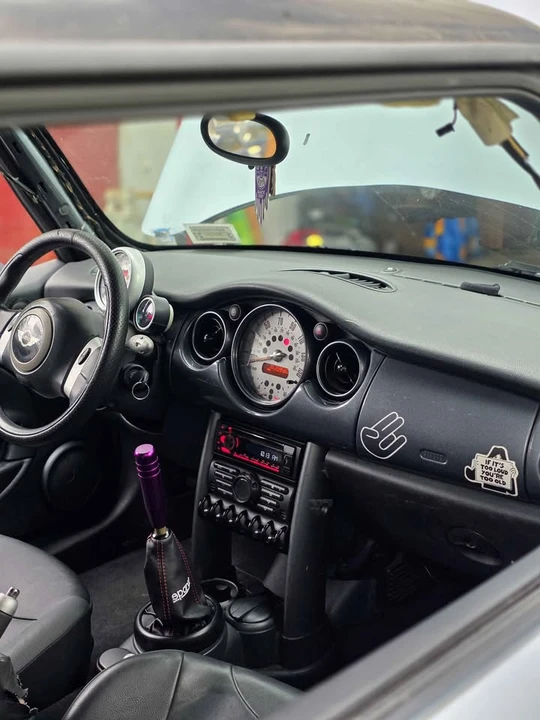 2003 Mini Mini Cooper S 1st Gen - Image 8 of 10