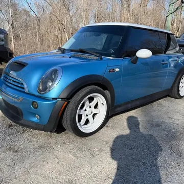 2003 MINI Cooper S Hatchback